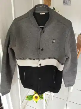 Bomber Korea Pria Abu Size L