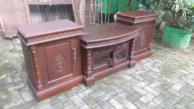 Meja TV kayu coklat