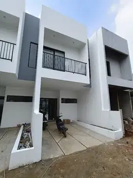 Rumah Siap Huni di Jalan PKP Ciracas Jakarta Timur