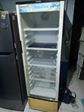 Showcase polytron