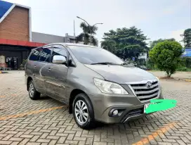 Dijual mobil innova G MT tahun 2015