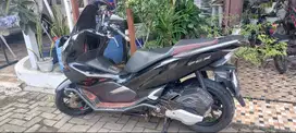 Jual Motor Honda PCX Tahun 2019 Warna Hitam Mulus plat B Depok