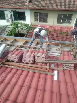 Perbaikan atap bocor, tukang bangunan, renovasi rumah dll