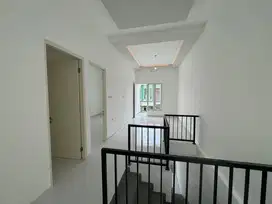 RUMAH BARU MINIMALIS PANTAI MENTARI SIAP HUNI SIAP NEGO