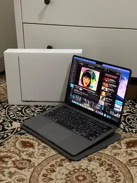 MacBook Air 2022 M2 16/256 13 inch