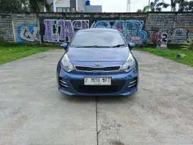 Kia Rio manual 2016 mobil bekas murah