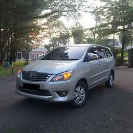 Toyota Kijang Innova 2012 Bensin