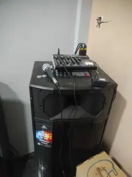 Sepiker aktif  polytron