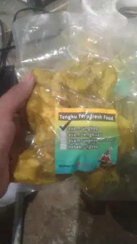 Ayam ungkep bumbu kuning