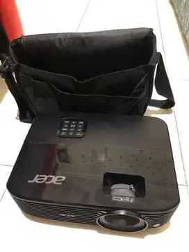 Acer Proyektor ASV1715