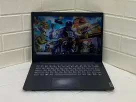Laptop Lenovo slim 3 / AMD Ryzen 3-4300U/RAM 4GB/SSD 256GB