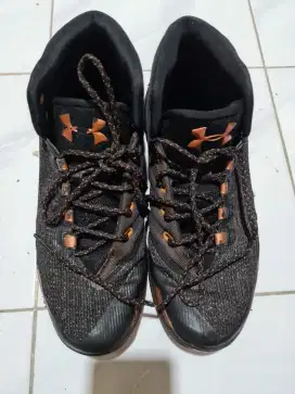 Sepatu under armour stephen curry 3