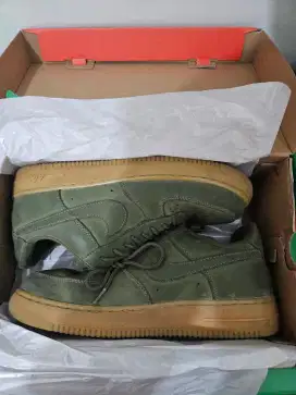 Nike AF1 hijau army size 42,5