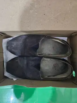 Wakai size 42 navy