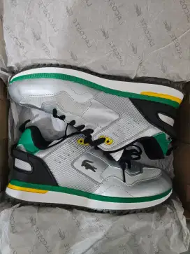 Lacoste casual size 42 warna grey