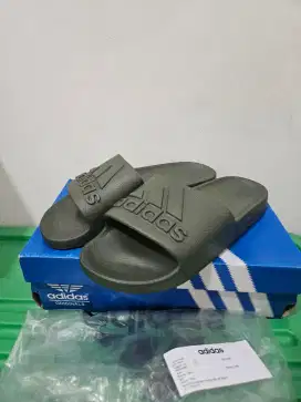 Sendal adidas size 41 vietnam