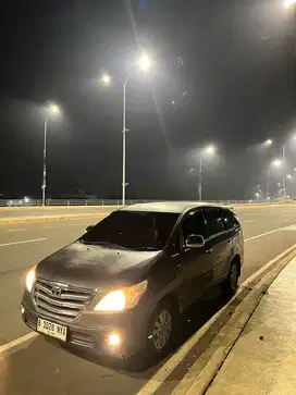Toyota Kijang Innova 2014 Bensin