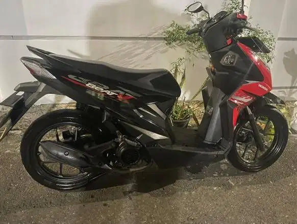 Di jual motor Honda beat tahun 2022 mulus terawat