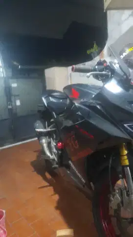 Jual moto cbr 150 thun 2021