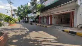 Di JuaL ruko 0 Raya Madiun Pas Perempatan dkt alun alun kota