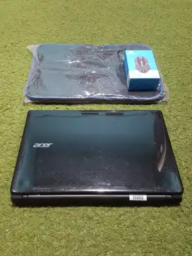 Laptop Acer AMD E1-422
