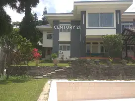 Dijual Villa 2 Lantai Di Cipanas Jawa Barat