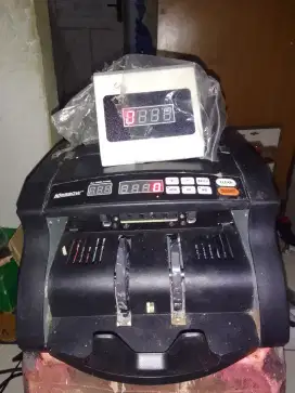 Mesin penghitung uang krisbow