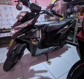 Di jual motor beat street 2018 warna hitam