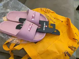Sendal airwalk size 38 masih baru jual murah tidak terpakai