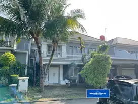 Jual Murah Rumah Tanah Luas Ada Pool Kota Wisata Cibubur