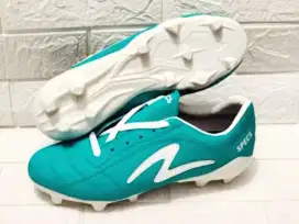 SEPATU SEPAKBOLA SPECS