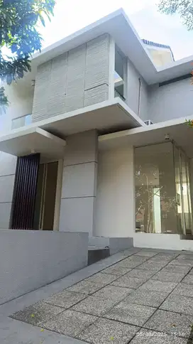Rumah minimalis 2lt minim renovasi Citraland dekat pasar modern