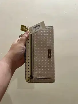Dompet Panjang Fossil