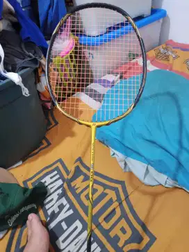 RAKET YONEX VOLTRIC 10dg