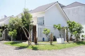 Jual rumah bagus siap huni murah di puri surya jaya gedangan