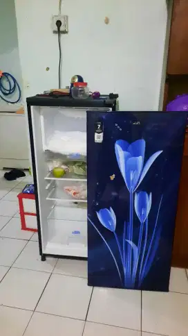 Kulkas 1 pintu merk aqua
