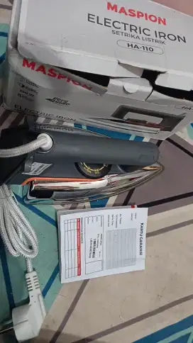 Setrika Maspion HA110