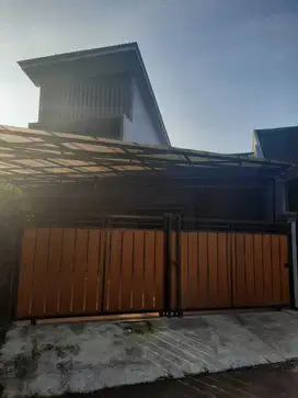 Dijual rumah renovasi 2 lt di Serpong Park lt.223m
