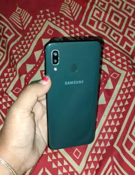 Samsung galaxy A20 ram 3/32!.