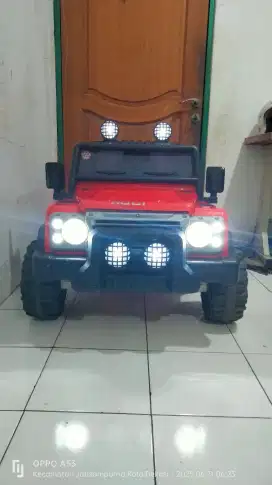 Mobil aki anak Jeep Rocky