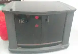 MEJA TV KACA TEBAL LEMARI KACA + RODA
