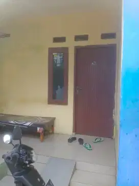 Rumah petakan murah banget msk mobil di serua bukit ciputat Tangsel