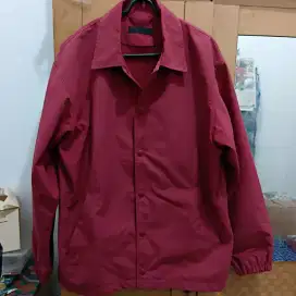 Jaket uniqlo coach maroon