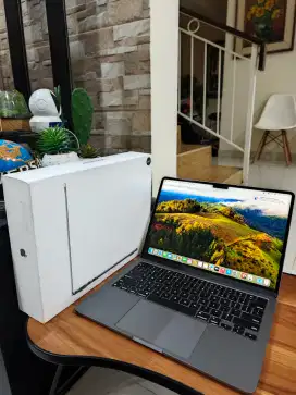 Laptop Macbook Air M3 8/256 Battery Health 100% indo