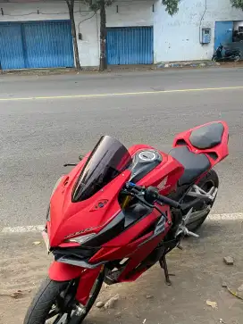 Honda CBR 250R ABS 2019 RED doff