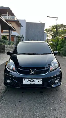 Brio ECVT 2018 hitam