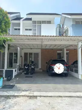 Dijual rumah terenovasi di Harapan Indah Cluster Vasana Bekasi
