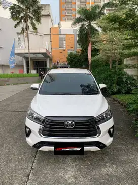 Toyota Innova Reborn AT 2.4 V Diesel 2021