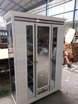 Lemari baju 3pintu ful kca