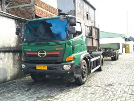 MULUS+banBARU MURAH Hino engkel head trailer 2023 kepala buntut rangka